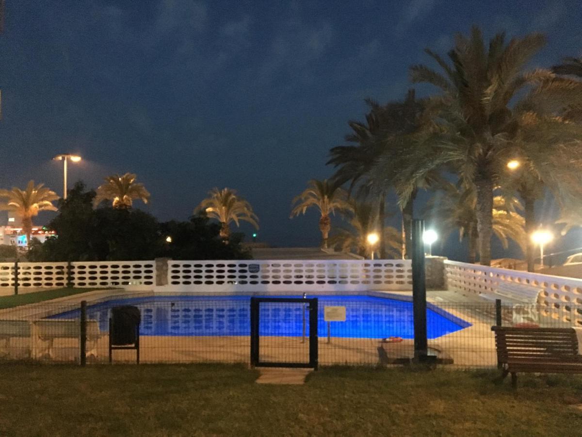Apartamento Con Vistas Al Mar. Primera Linea De Playa. Aguadulce  Exterior foto